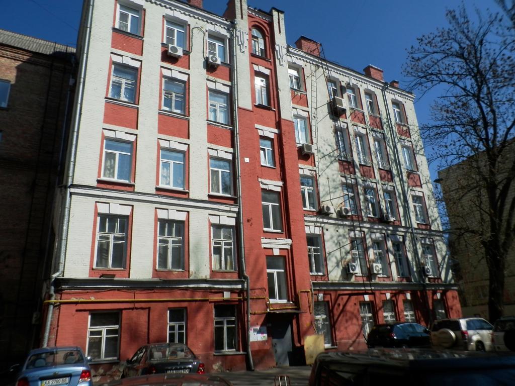 Yourhostel Kiev Ngoại thất bức ảnh